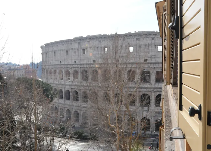 Colosseum Corner Rome